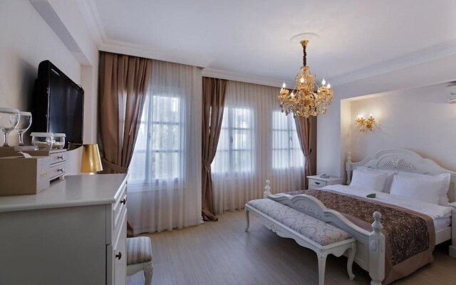 Lavin Suites Hotel