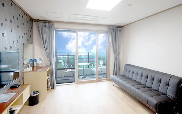 Jeju Bunker Hotel & Resort