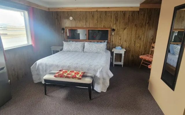 Sundown Motel