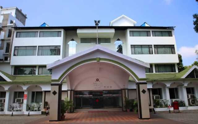 Kalchuri Residency