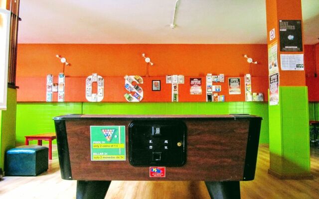 Onefam Les Corts Hostel