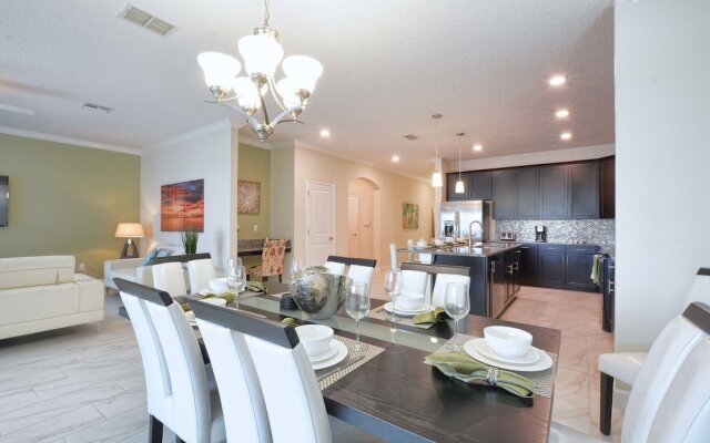 Storey Lake-6 Bedroom Pool Home- 1652ST