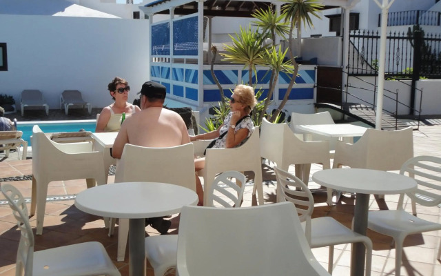 Apartamentos Los Tulipanes