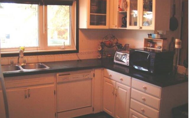 Ravensong Guest House