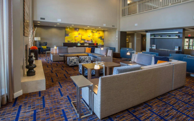 Courtyard by Marriott Raynham