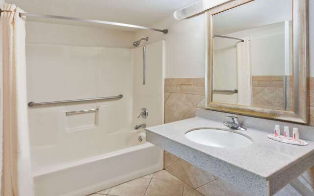 Super 8 by Wyndham Ringgold/Chattanooga Area