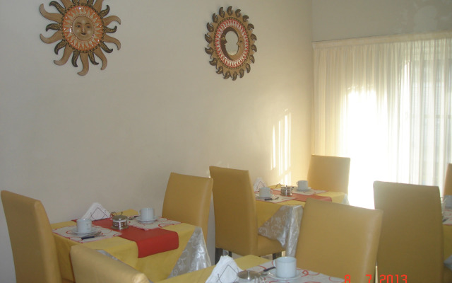 San Carlos Hotel