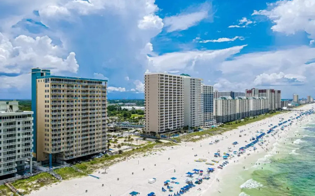 Grandview East by Royal American Beach Getaways