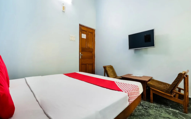 OYO 30121 Hotel Shanti Inn