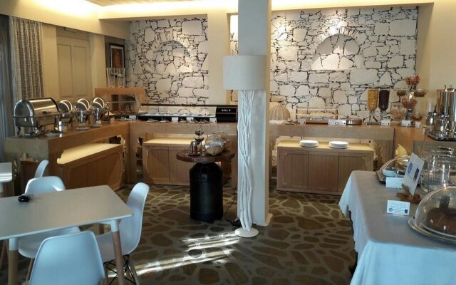 Vrahos Boutique Hotel