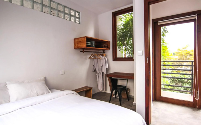 Sarina Hotel & Villa