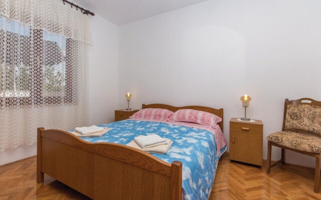 Stunning Home in Rovinj With Wifi and 2 Bedrooms