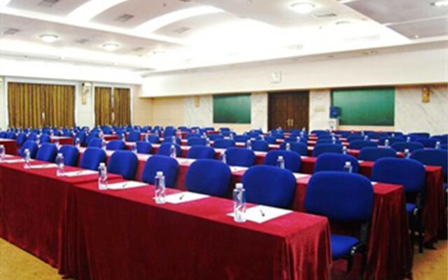 Pengke Ingenious Hotel MIXC Branch