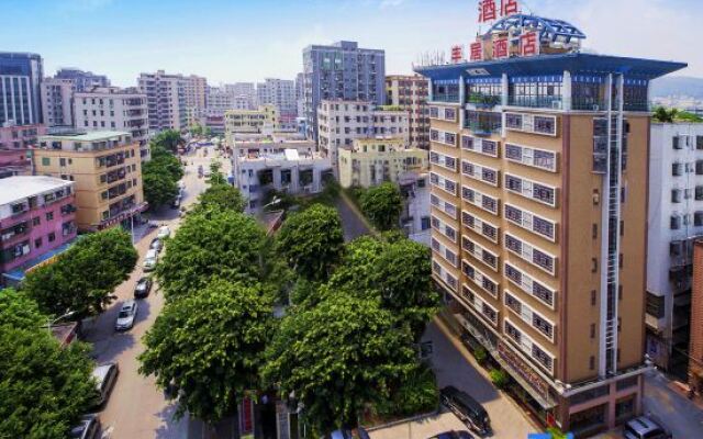 Fengju Business Hotel