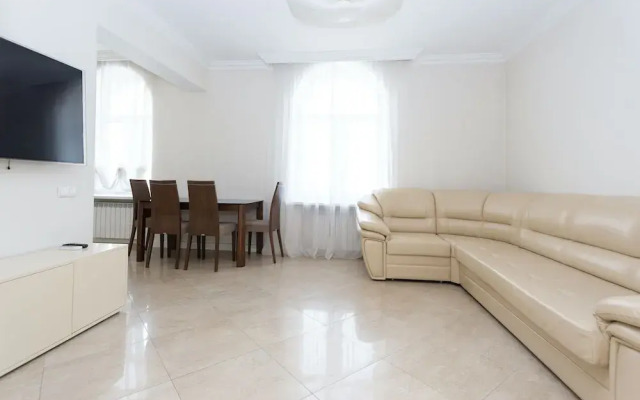 Апартаменты MinskLux De Luxe с 1 спальней