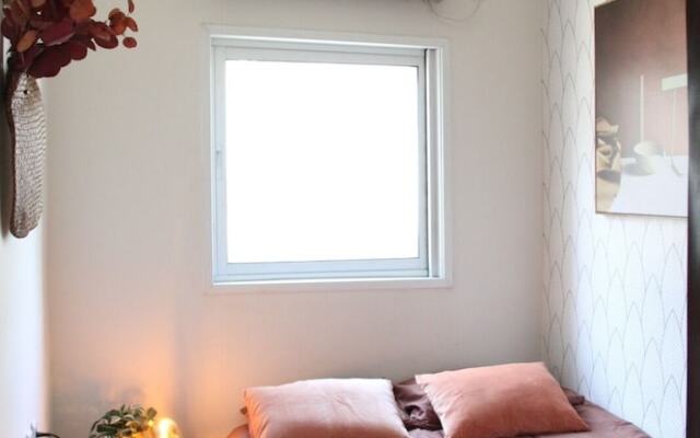 Charming Old North near Park by FeelHome