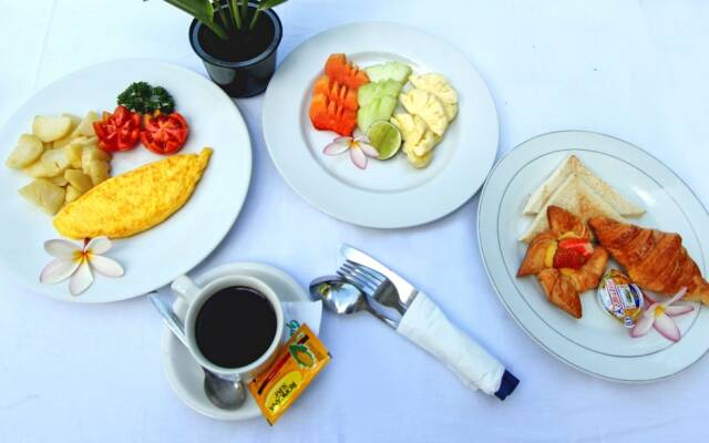 RedDoorz near Jimbaran Beach 2