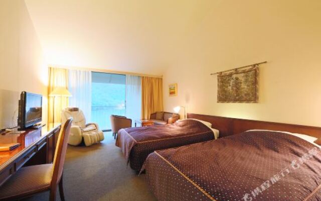 Daisen Lake Hotel