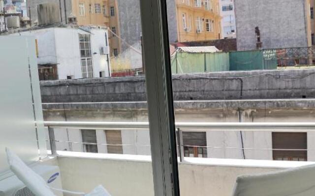 Modern Studio with private Balcony in San Telmo