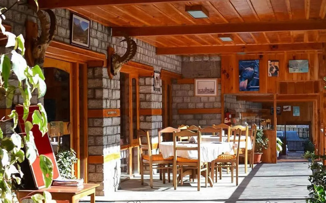 Hotel  Negis Mayflower