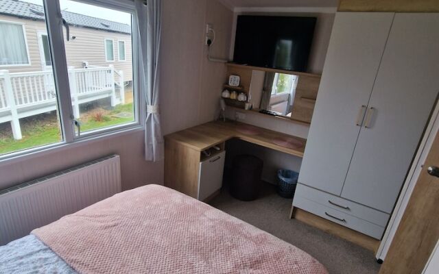8 Birth Static Caravan