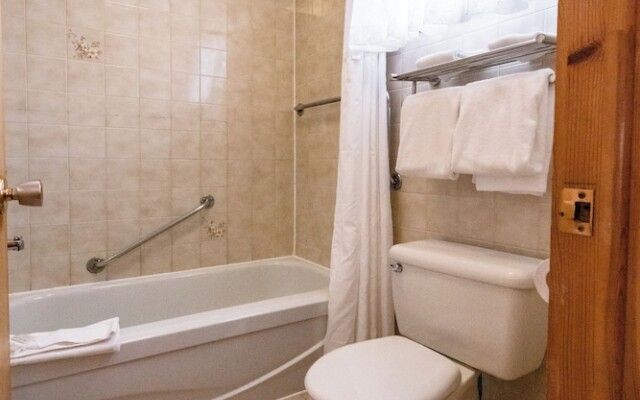 Hotel La Roche Pleureuse