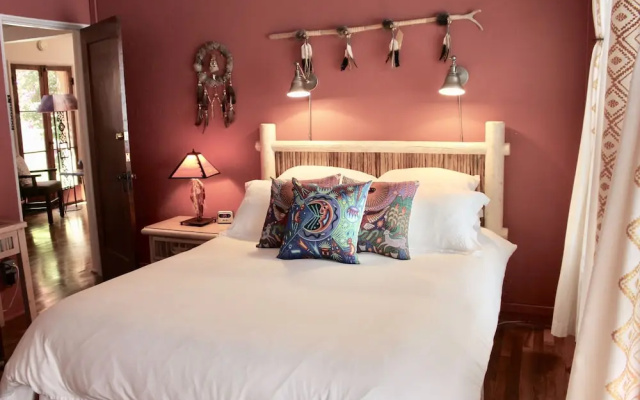 Adobe Rose Inn B&B