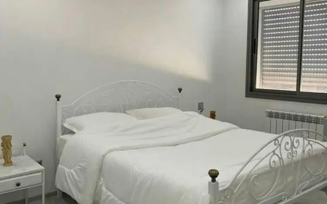 Charming 1-bed Apartment in Tunis, Close to Centre