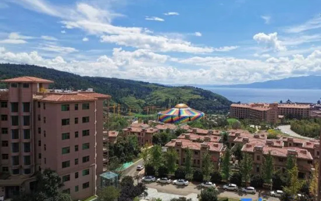 Yuexing Tinghuyuan Guesthouse