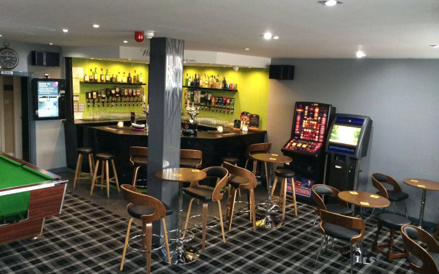The Davron Hotel