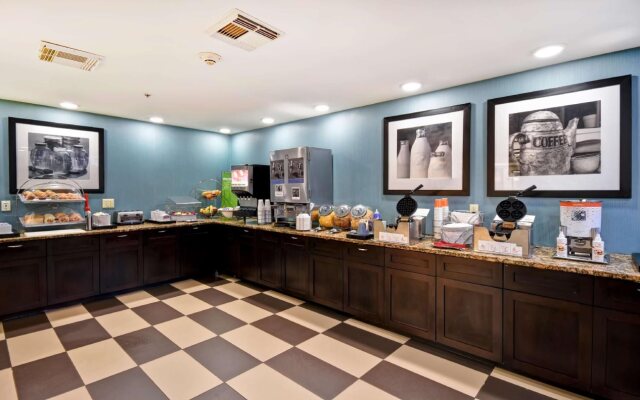 Comfort Inn & Suites Mt. Holly - Westampton