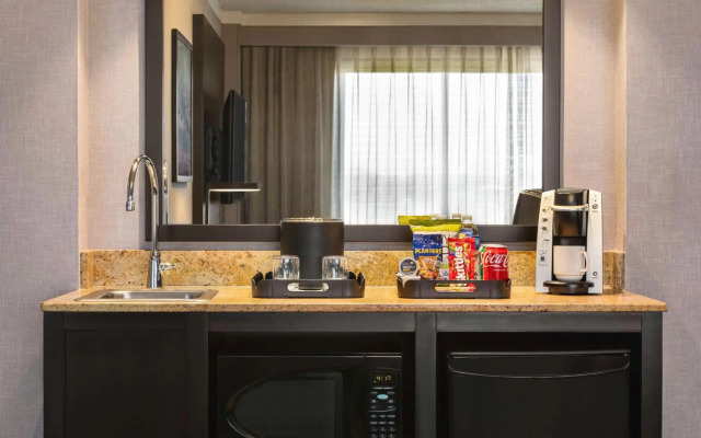 Embassy Suites by Hilton Kansas City Overland Park