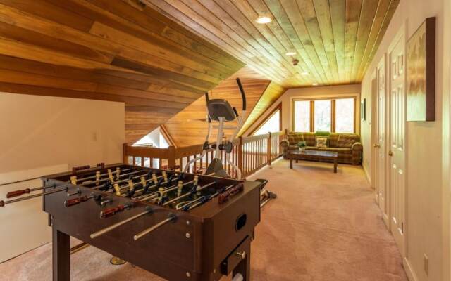 Book Spring Summer Luxury House at Wintergreen