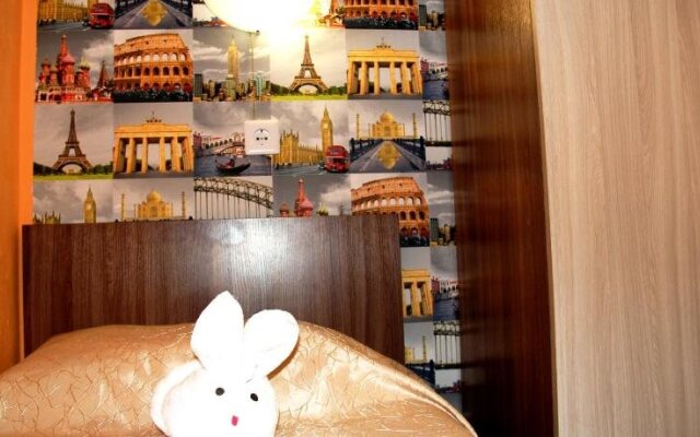 Oasis Hotel - Hostel