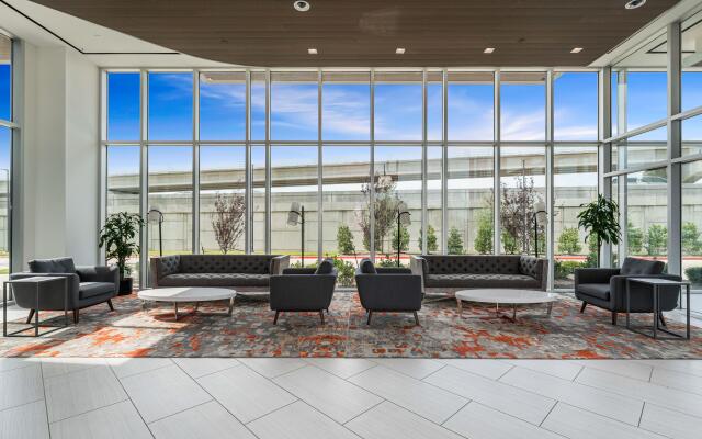 Crowne Plaza Suites Arlington by IHG