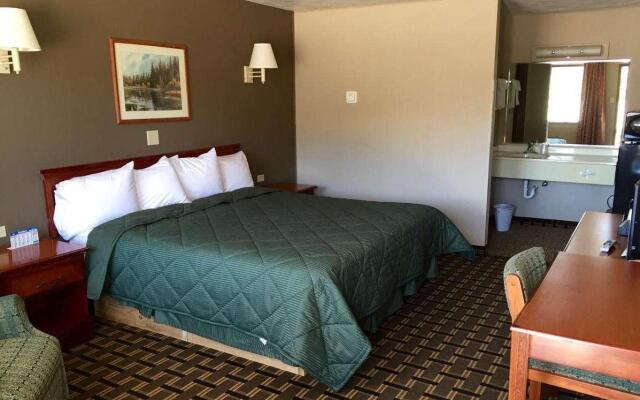Travelodge by Wyndham Evanston