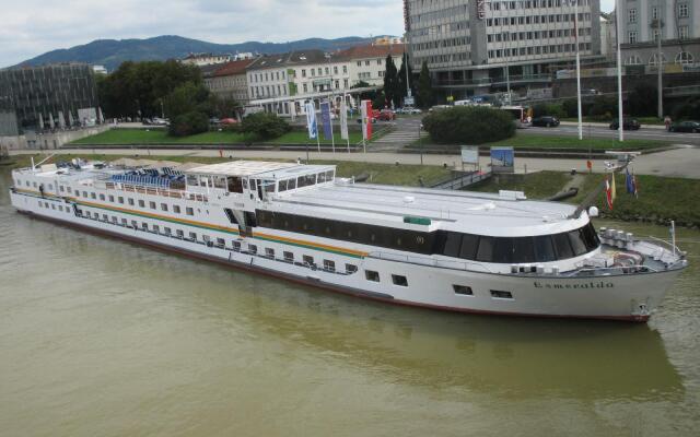 Messecruise Business Hotelship Cologne / Koln
