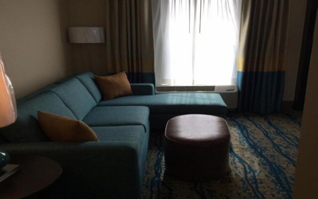 Hampton Inn & Suites Bartonsville