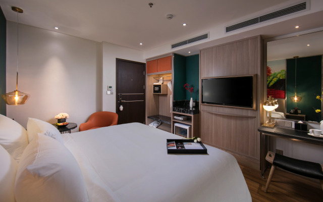 Rising Dragon Legend Hotel