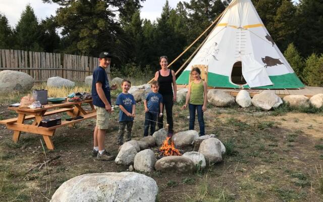 Boulder Creek Lodge - Campsite