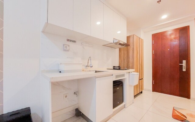 Comfy And Modern Studio At Sky House Alam Sutera Apartment