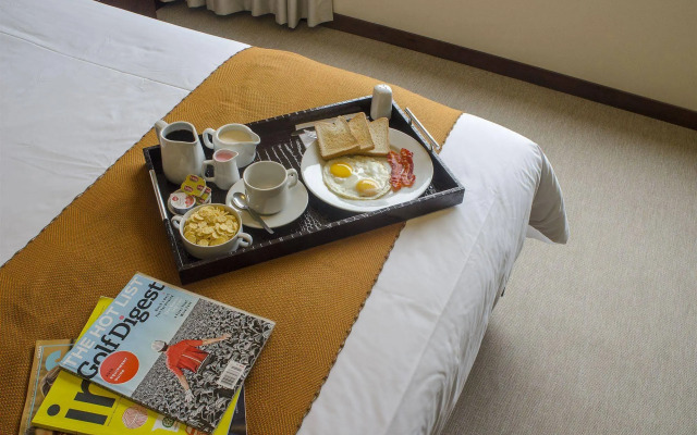 Sm Hotel And Business