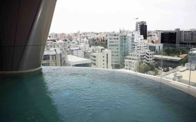 A Spectacular Suite Apartment on a new High Rise