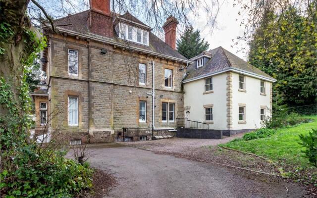 Apartment 4 Hillbrook House Malvern Guest Homes