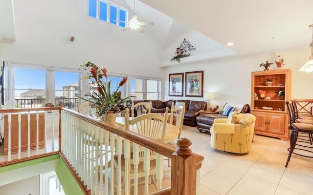 Dog Friendly Home with Ocean View from Balcony by RedAwning