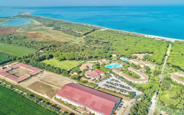 Hotel Medar with pool in Arborea