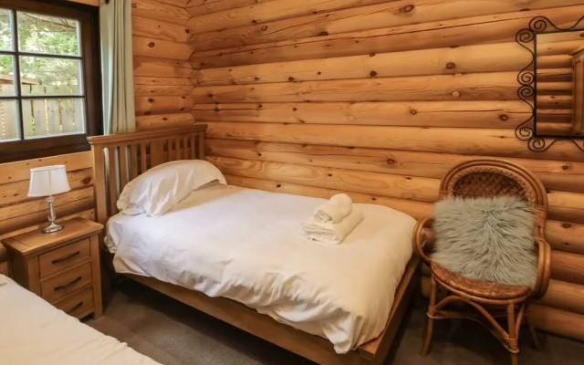 Welcome Hjem Log Cabin