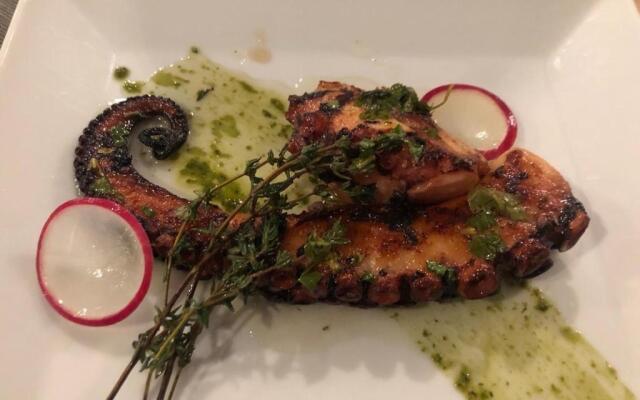 All Seasons Residence Hotel