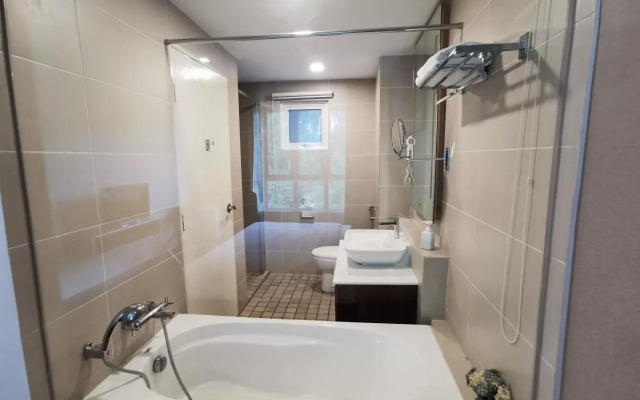 The Haven Central Lakeview Suite 3rooms (3-8pax)