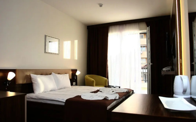 Hotel DOA